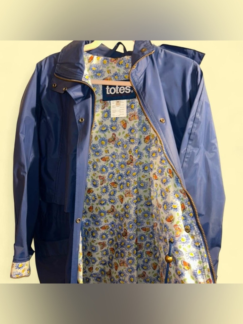 totes Blue Floral/butterfly Lined heavy duty raincoat